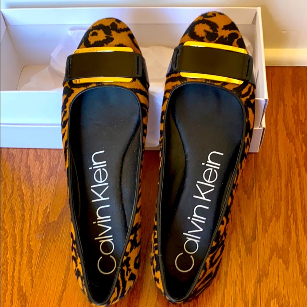 Woman’s Oneta Flats - leopard neutral